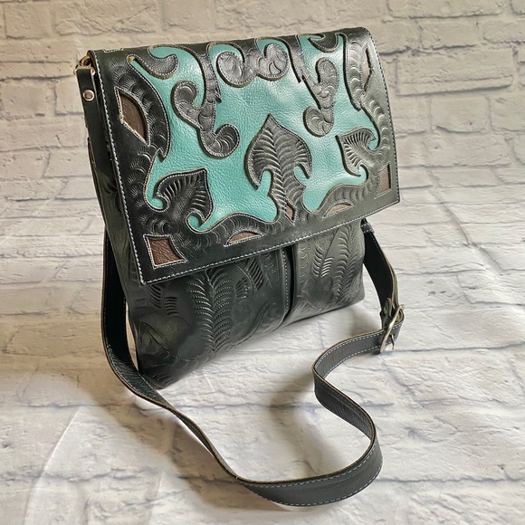 STUNNING HANDMADE TOOLED LEATHER BAG - NWOT - Picture 2 of 8